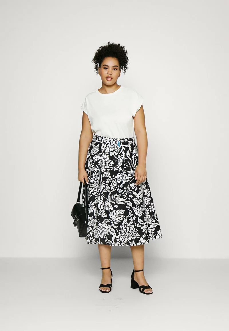 Anna Field Curvy T-Shirt Basic - Off White 4 Anna Field Curvy T-Shirt Basic - Off White – Bild 2