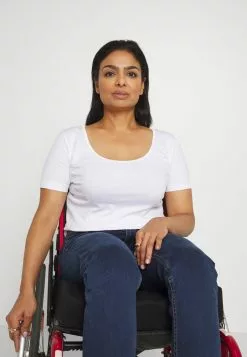 Anna Field T-Shirt Basic - White -Anna Field Geschäft 21540b4bd0154b32ba21619ab7a77884