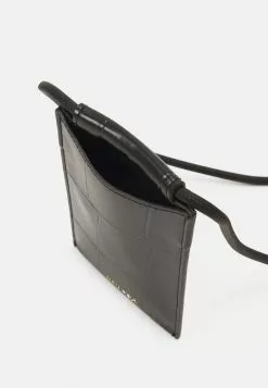Anna Field Handytasche - Black 10 Anna Field Handytasche - Black -Anna Field Geschäft 235d0411d51a4c6a8e34f467e7bd4c6b
