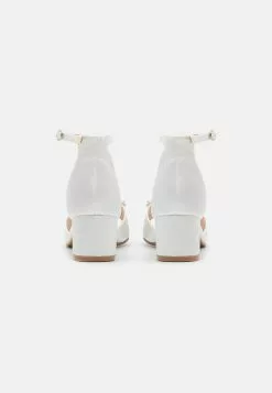 Anna Field Riemensandalette - White 11 Anna Field Riemensandalette - White -Anna Field Geschäft 5c51d62b721947669d27cabe80efa1aa