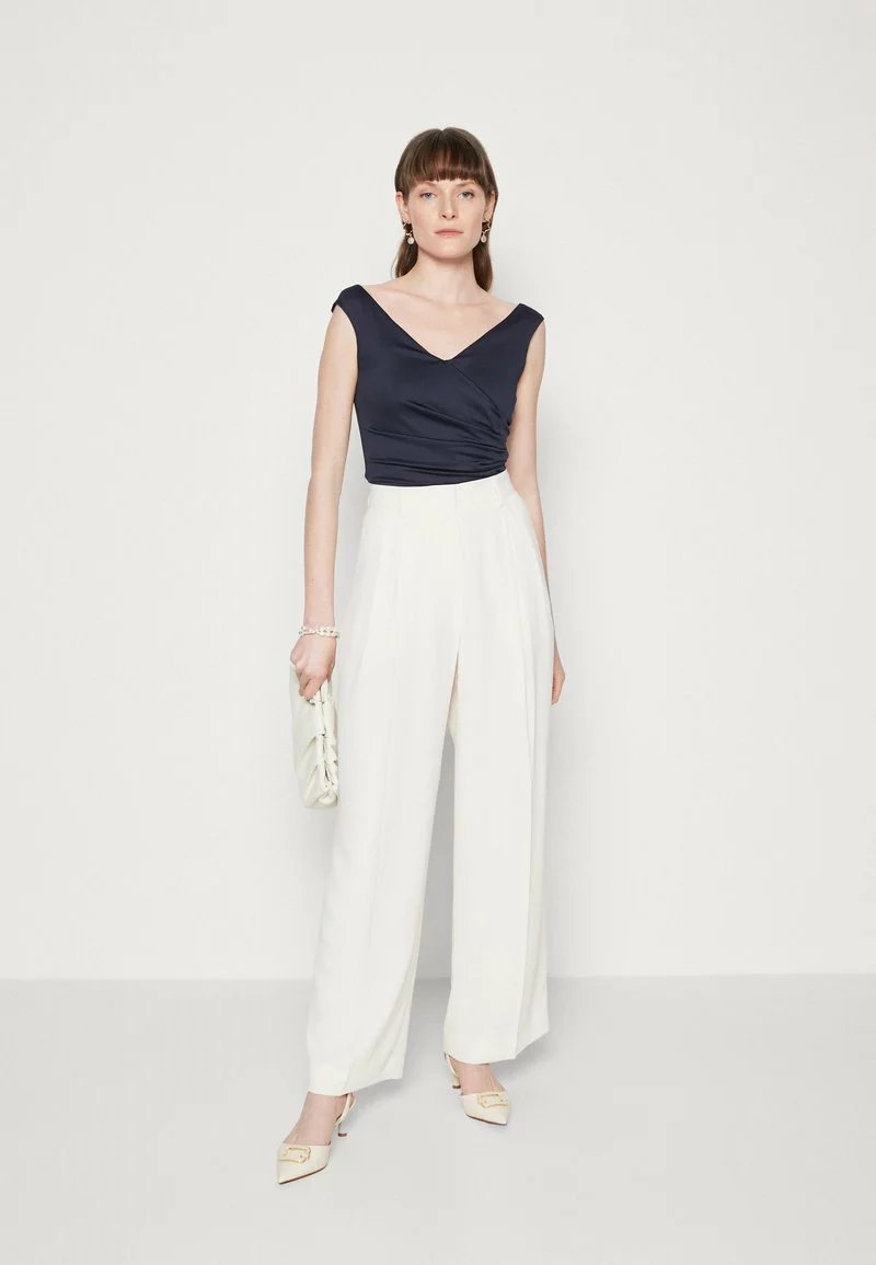 Anna Field Top - Dark Blue 4 Anna Field Top - Dark Blue – Bild 2