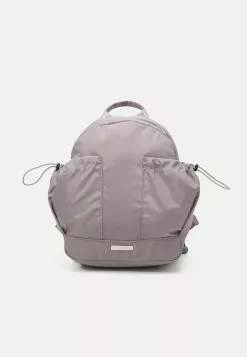 Anna Field Tagesrucksack - Grey 12 Anna Field Tagesrucksack - Grey -Anna Field Geschäft c8eb9668f819429fb49573ecc5c7d989 1