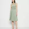 Anna Field Jerseykleid - Light Green 1 Anna Field Jerseykleid - Light Green -Anna Field Geschäft d3ef6096ac1a425f944731f2f1868fcf