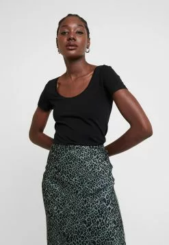 Anna Field 2 PACK - T-Shirt Basic - Black -Anna Field Geschäft f8f858ed20b24789b8019797588fb528